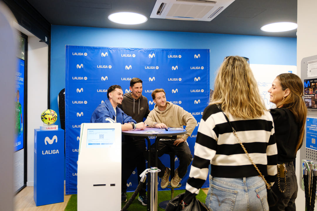 04. Meet and Greet Elche Marc Aguado Alejandro Iturbe La Liga Tienda MovistarDSCF1632