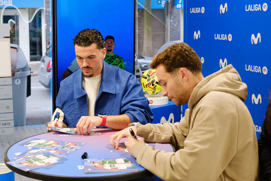 04. Meet and Greet Elche Marc Aguado Alejandro Iturbe La Liga Tienda MovistarDSCF1643
